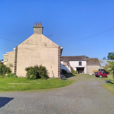 Castletownmoor Clinic & Permaculture Farm Hotel เคลส์ ภายนอก รูปภาพ