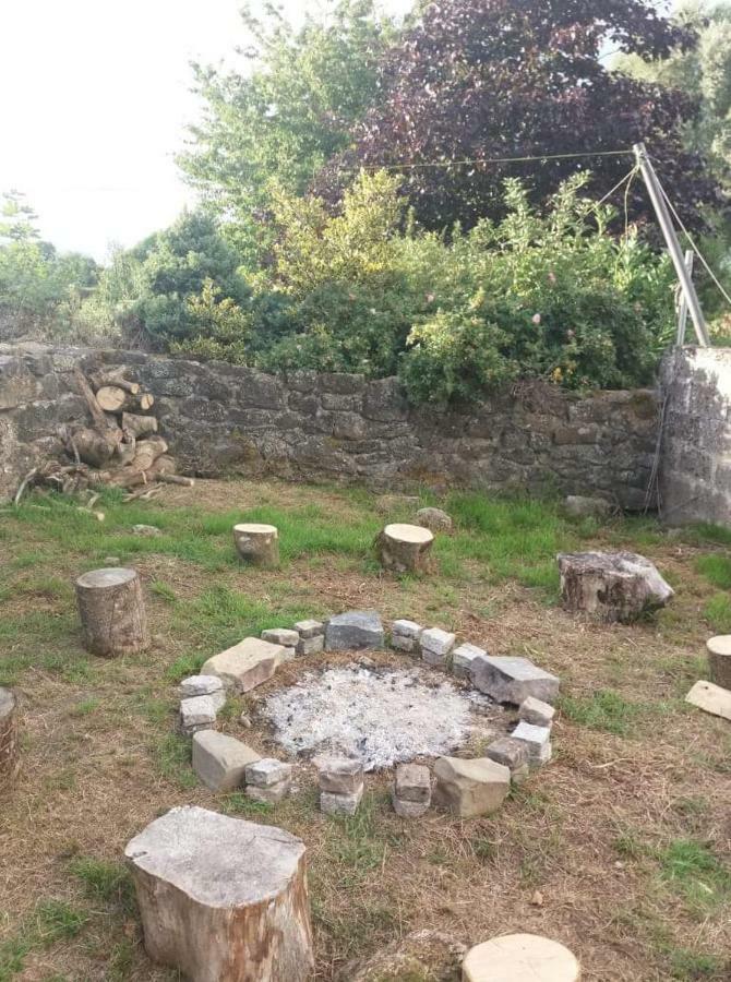 Castletownmoor Clinic & Permaculture Farm Hotel เคลส์ ภายนอก รูปภาพ